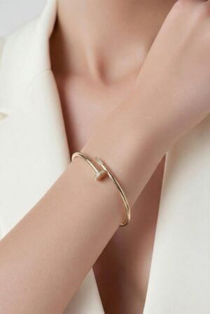B1 Women's 10K Gold Bracelet